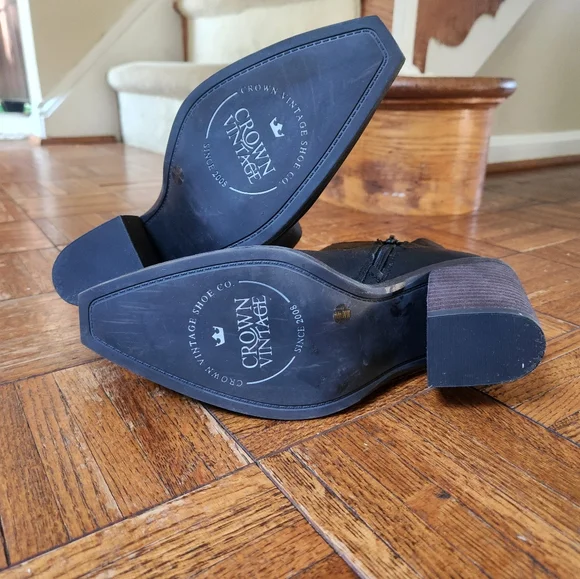 Crown Vintage Women’s Black Leather Ankle Booties Zip Block Heel Size 10M - Picture 7 of 13